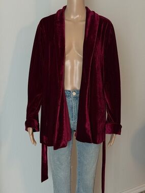 l’academie velvet tie-front jacket in wine red